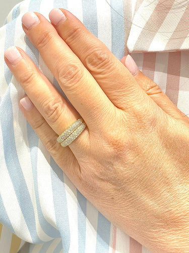 Bague Bague en or jaune 18 carats et diamants signée Fred 58 Facettes