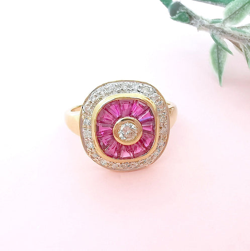 Bague Bague Rubis Diamants 58 Facettes AA 1606