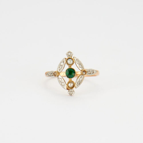 Bague 50 Bague en diamants, perles, pierre verte 58 Facettes