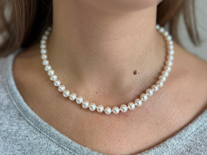 Collier Collier Or Jaune avec Perles de culture Blanches 58 Facettes 20400000437