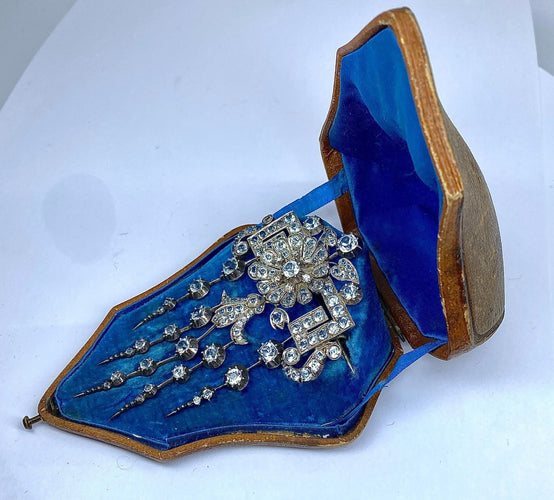 Broche Broche à pampilles détachables argent et pierres blanches 58 Facettes AB280