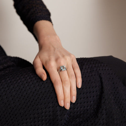 Bague 55 Bague design ART DÉCO des années 1920-30 en or 18 kt avec diamants et aigue-marine 58 Facettes A2491 (602)