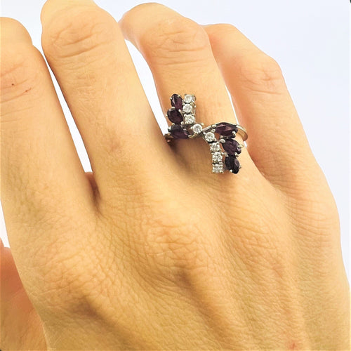 Bague Bague en Or blanc, Rubis & Diamants 58 Facettes 20400000640