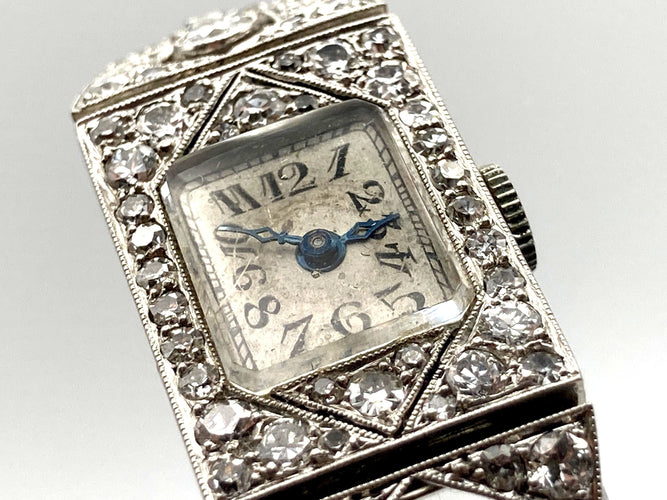 Montre Montre Art Déco diamants 2.44 cts 58 Facettes 07/07 - 16