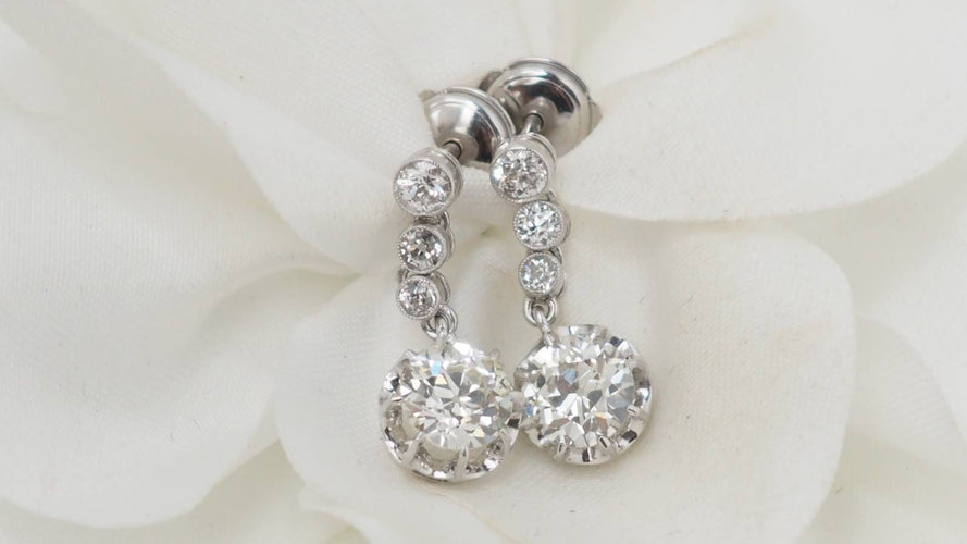 Boucles d'oreilles Dormeuses anciennes diamants 58 Facettes 32339
