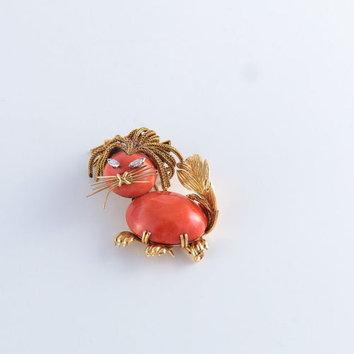 Broche Broche chat en or, diamants et corail 58 Facettes 513