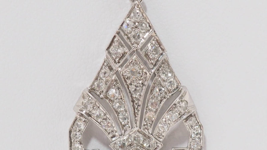 Collier Collier Art Déco en platine et diamants 58 Facettes 31722