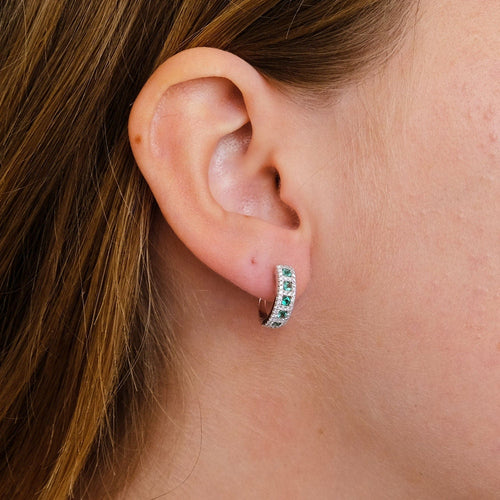 Boucles d'oreilles Boucles d'Oreilles Créoles Emeraudes 58 Facettes 2.114