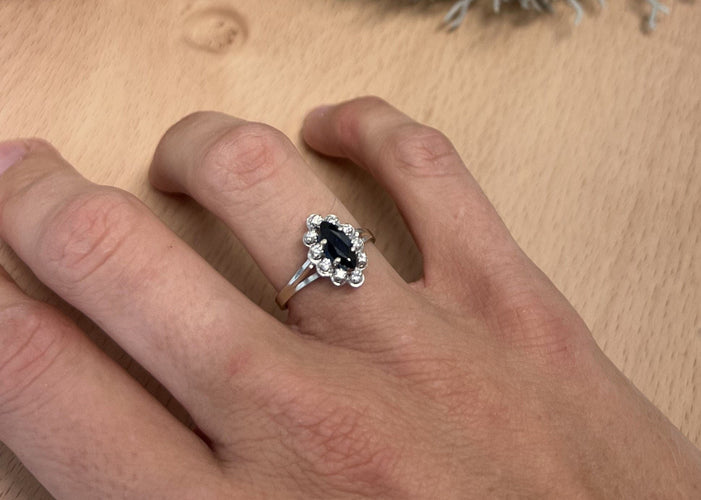 Bague 53 Bague Marquise avec saphir et diamant 58 Facettes 20400000420