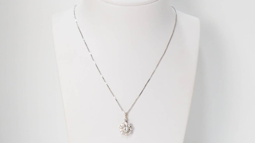 Collier Collier/pendentif marguerite diamants 58 Facettes 32111