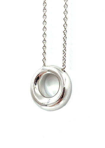 Collier Chaumet. Pendentif Lien or blanc 18K 58 Facettes