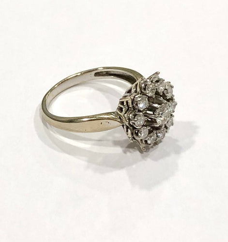 Bague Bague en platine fleur diamants 58 Facettes