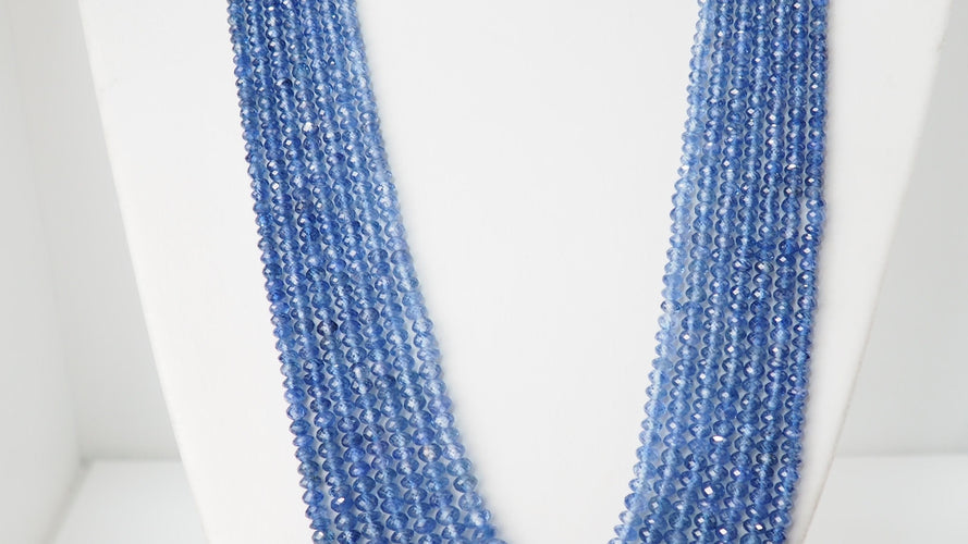 Collier Collier saphir en or jaune, perles de culture 58 Facettes 32164