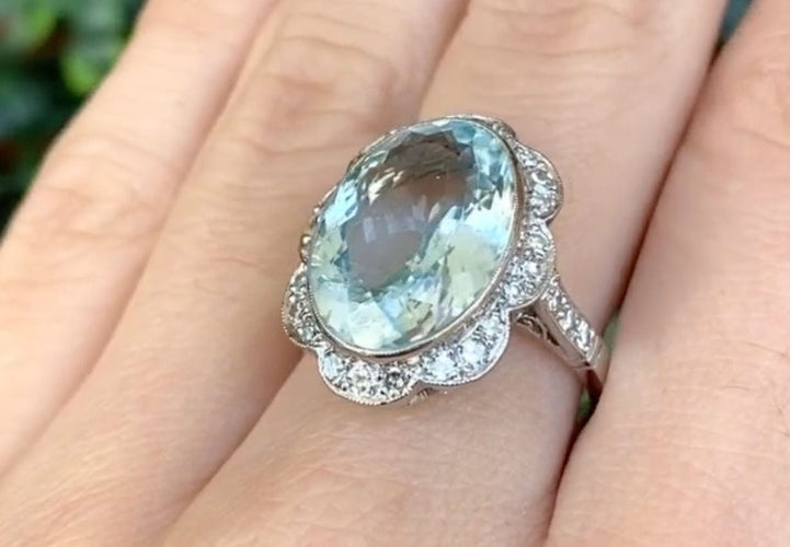 Bague 54.5 Bague de style Art Déco en platine avec diamants et aigue-marine centrale 58 Facettes