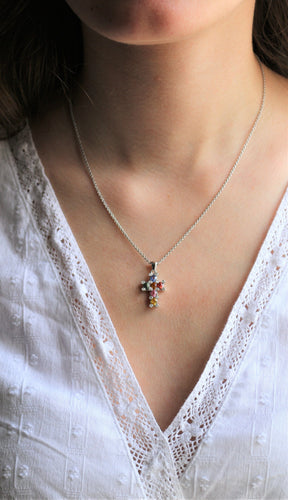 Collier Pendentif-chaîne Croix saphirs et diamants 58 Facettes 473