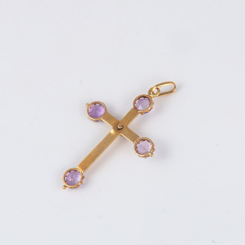 Pendentif Croix ancienne ornée d'améthystes et perle 58 Facettes