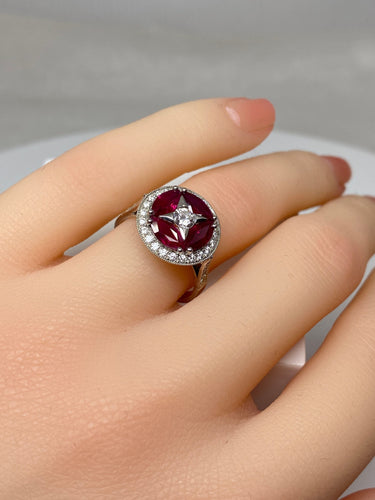 Bague Bague en Or jaune, Rubis navettes & diamants 58 Facettes