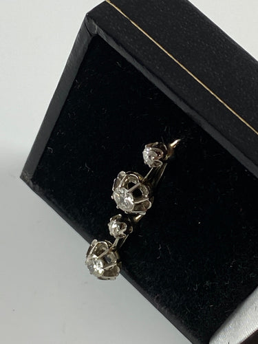 Boucles d'oreilles Dormeuses diamants 58 Facettes