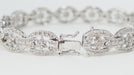Bracelet Bracelet ajouré en or blanc et diamants 58 Facettes 32457