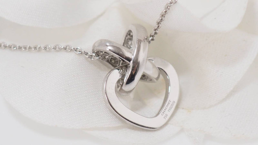 Collier Collier pendentif Chaumet en or blanc et diamants 58 Facettes