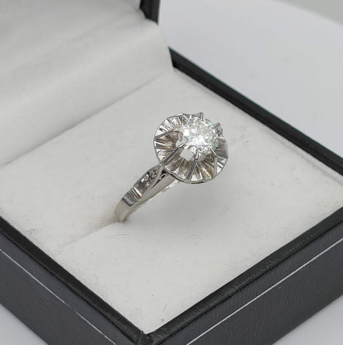 Bague 50 Bague solitaire en Or gris & Diamant 58 Facettes