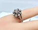 Bague 47 Bague marguerite en or blanc et diamants 58 Facettes AB158
