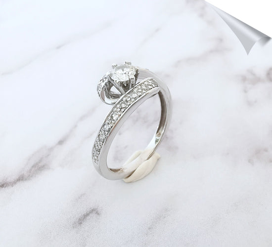 Bague 55 Bague en or blanc, diamants 58 Facettes AA 1556