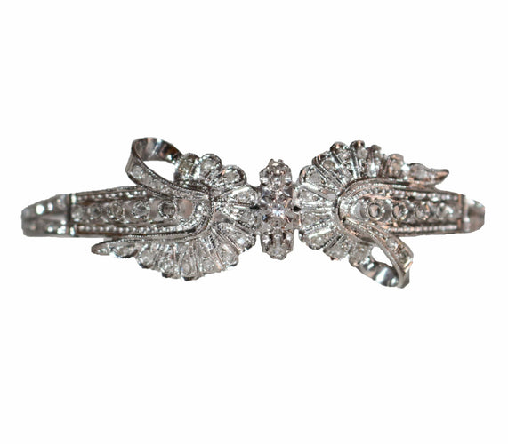 Bracelet Bracelet Noeud en Or Blanc et Diamants 58 Facettes 548