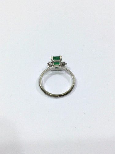 Bague 53 Bague Or Blanc Diamants Et émeraude 58 Facettes