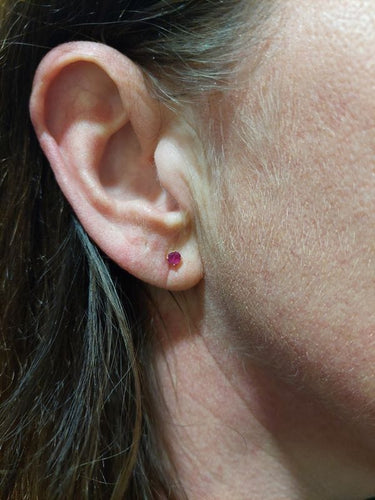 Boucles d'oreilles Clous d'oreilles Or blanc Rubis 58 Facettes 078741