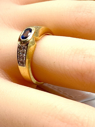 Bague 53 Bague jonc en or jaune 18 carats, saphir et diamants. 58 Facettes AB274