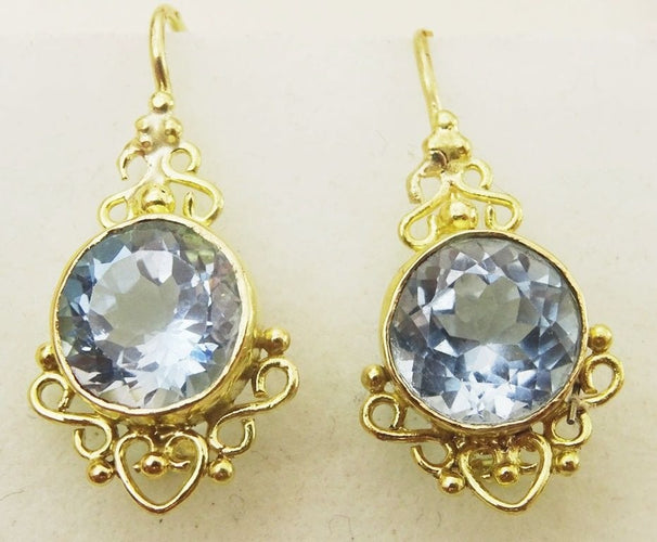 Boucles d'oreilles Boucles d'Oreilles Or, Topaze Bleue 58 Facettes