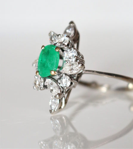 Bague 52 Bague Navette Emeraude et Diamants 58 Facettes 507