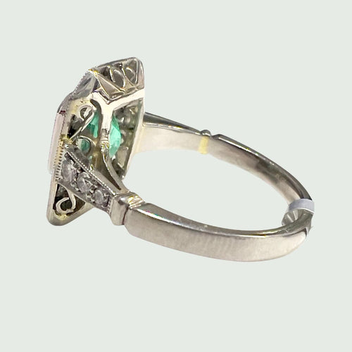 Bague 57 Bague platine de style rétro avec diamants et émeraude centrale 58 Facettes Q950A (912)