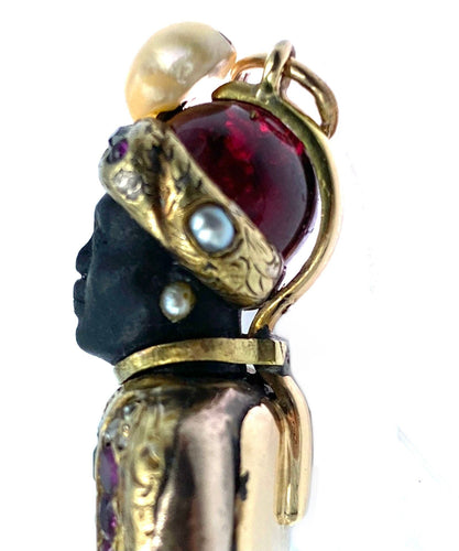 Pendentif Pendentif Maure or, diamants, rubis. 58 Facettes