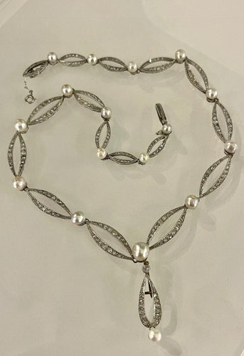 Collier Collier En Platine Et Perles Fines 58 Facettes 1026436