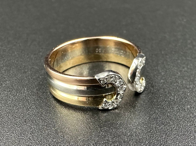Bague 53 CARTIER. Collection Double C, bague 3 ors et diamants 58 Facettes