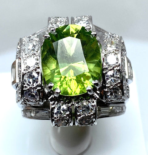 Bague Bague Art Déco Platine diamants et péridot 58 Facettes