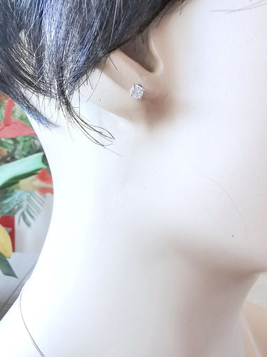 Boucles d'oreilles 1 Boucle d'oreille puce Diamant 0,16 ct 58 Facettes AA 1583