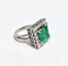 Bague 51 Bague platine émeraude entourage diamants 58 Facettes 1-775/4