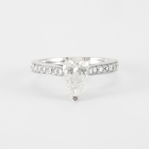 Bague 52 Bague en Or Blanc & diamants 58 Facettes