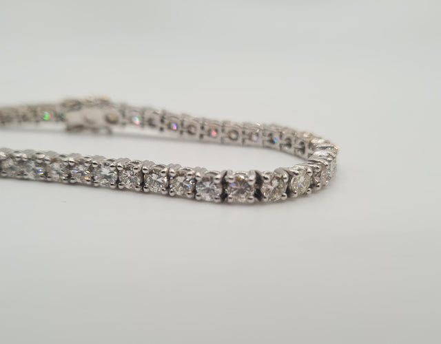 Bracelet Rivière de diamants naturels or blanc 18 carats 58 Facettes