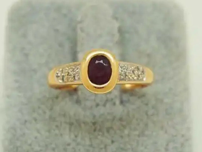 Bague 51 Bague en or jaune, diamants, rubis 58 Facettes