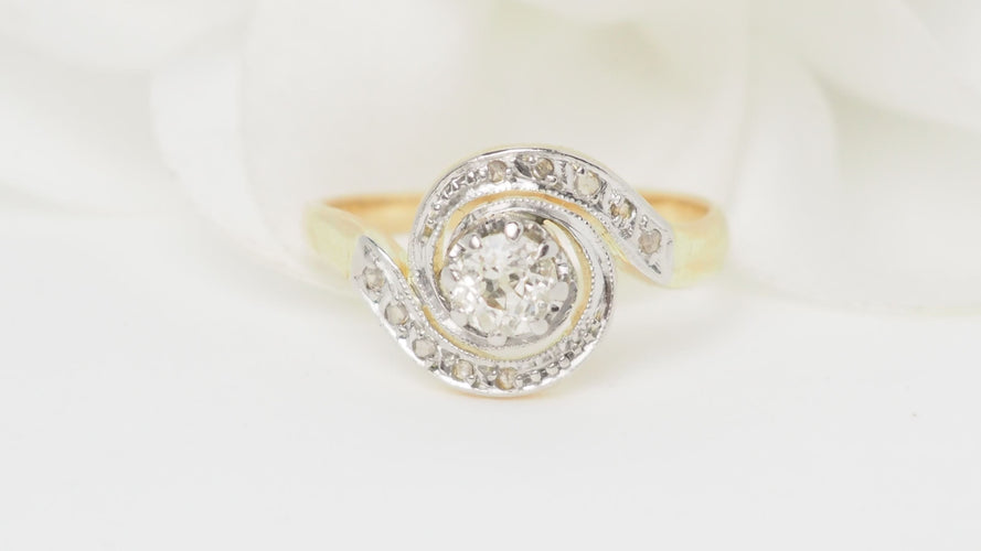 Bague 56 Bague Tourbillon en or et platine, diamants 58 Facettes 32583