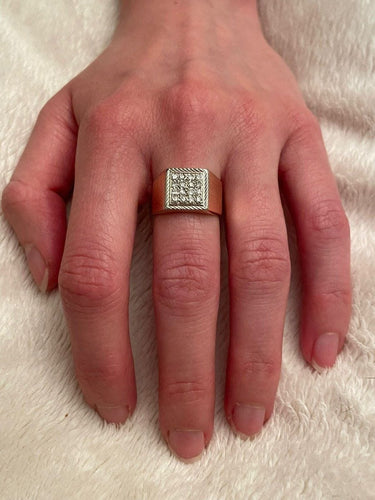 Bague 53 Bague Chevalière Or Rose Pavage De Diamants 58 Facettes 934506