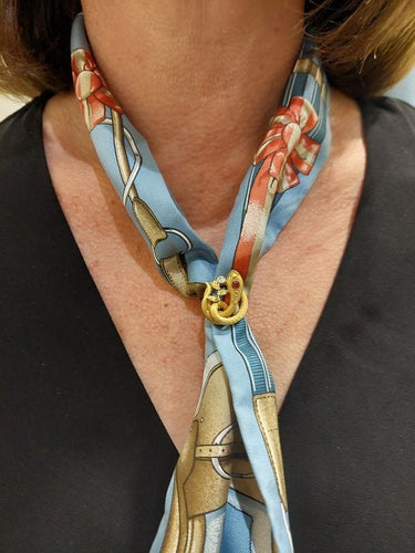 Accessoire PINCE À FOULARD GRENAT 58 Facettes 064821