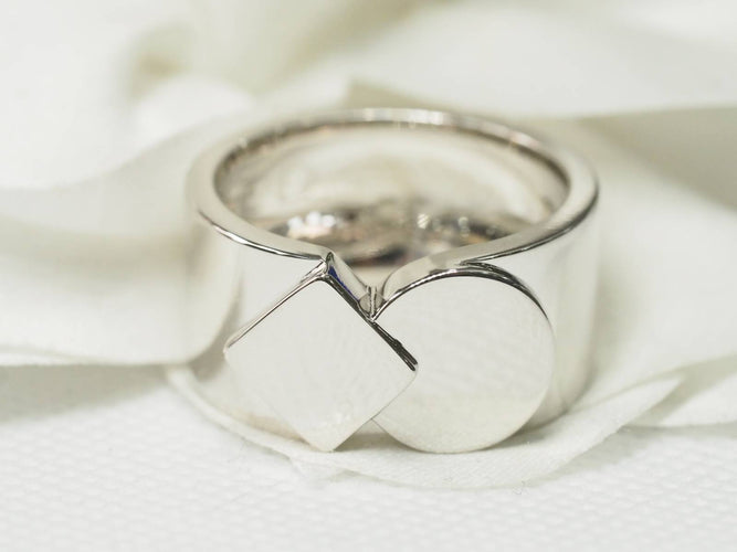 Bague Anneau Fred Motif carré et rond or blanc 58 Facettes 29218