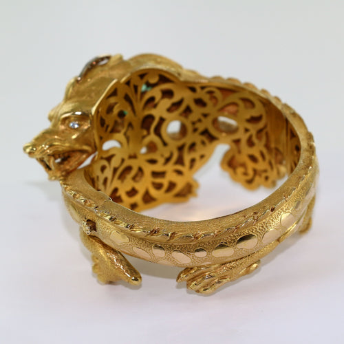 Bracelet MANCHETTE DRAGON DIAMANTS ET EMERAUDES 58 Facettes