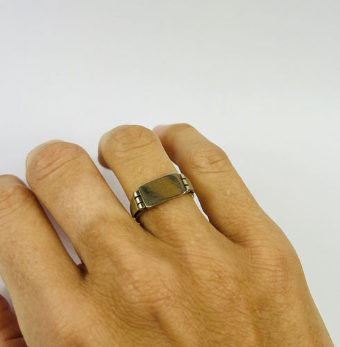 Bague 53.5 Bague Chevalière Or jaune 58 Facettes 20400000793