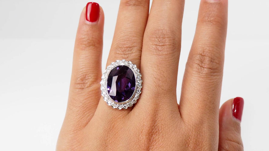Bague Bague Pompadour or blanc et platine saphir violet et diamants 58 Facettes 31305